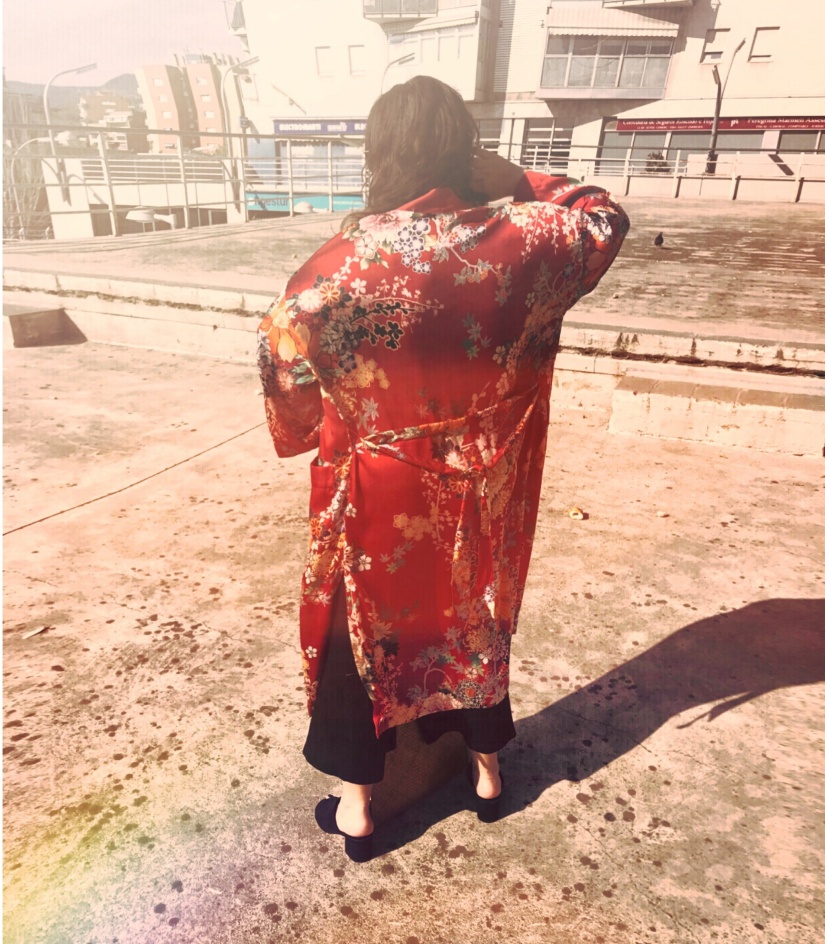 red kimono5.JPG